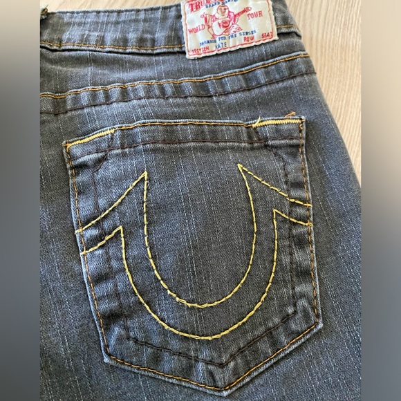 Ladies True Religion Kate Capris. Color charcoal size 32 - Picture 5 of 7